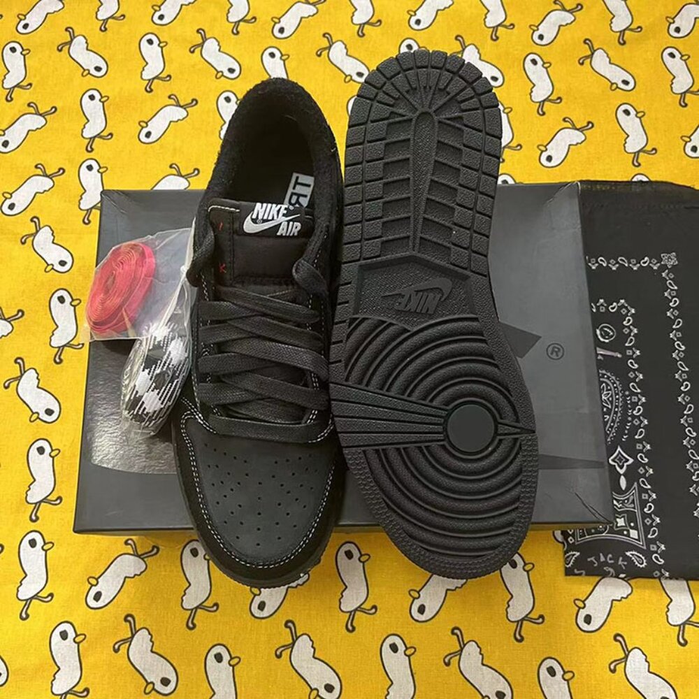 Nike Air Jordan 1 Retro Low Black Phantom Unisex Sneakers - Picture 4 of 8